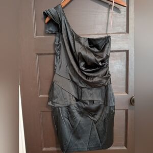 Elegant Black One-Shoulder Dress